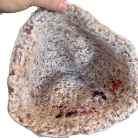 Handmade Wool Hat - Picture 6 of 6